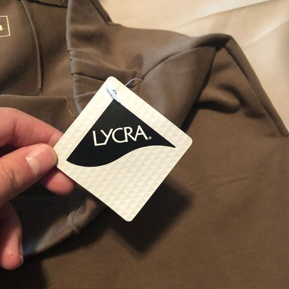 L.L.Bean brown lyrca pants. Size Medium - Picture 5 of 13